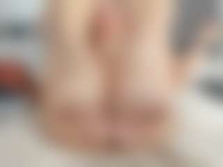 Laurel's Live Sex Cam Show