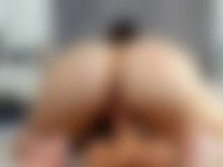 Laurel's Live Sex Cam Show