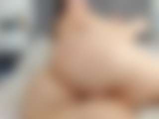 Laurel's Live Sex Cam Show