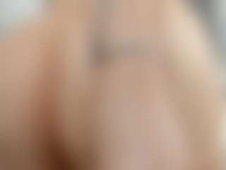 Live cam show with Laurel - Mature Young Adult on pussylord.com