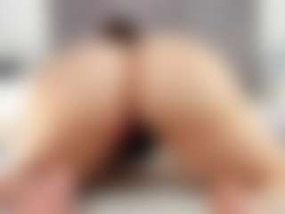 Laurel's Live Sex Cam Show
