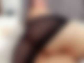 Laurel's Live Sex Cam Show
