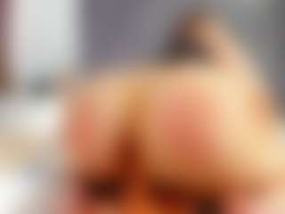 Laurel's Live Sex Cam Show