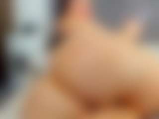 Laurel's Live Sex Cam Show