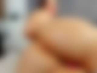 Laurel's Live Sex Cam Show