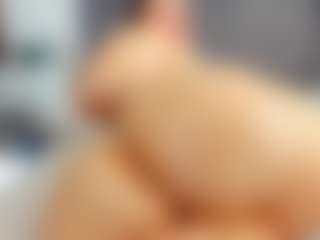 Laurel's Live Sex Cam Show