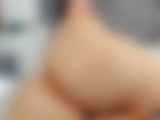 Laurel's Live Sex Cam Show