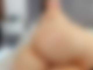 Laurel's Live Sex Cam Show