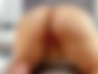 Laurel's Live Sex Cam Show