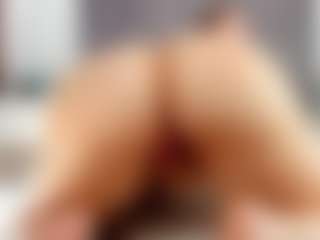 Laurel's Live Sex Cam Show