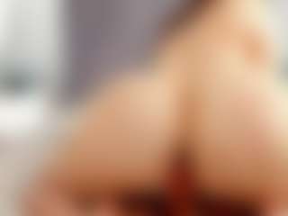 Laurel's Live Sex Cam Show
