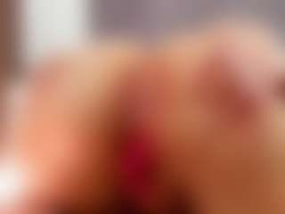 Laurel's Live Sex Cam Show