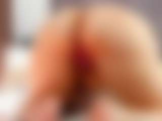 Laurel's Live Sex Cam Show