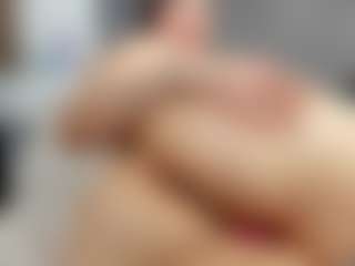Laurel's Live Sex Cam Show