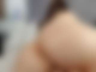 Laurel's Live Sex Cam Show