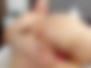 Laurel's Live Sex Cam Show