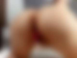 Laurel's Live Sex Cam Show