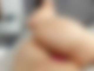 Laurel's Live Sex Cam Show