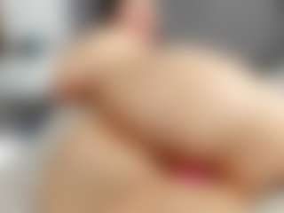 Live cam show with Laurel - Lovense MILF on thefappeningchat.com
