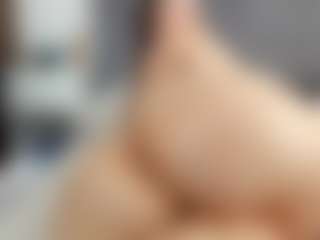 Laurel's Live Sex Cam Show