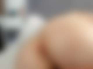 Laurel's Live Sex Cam Show