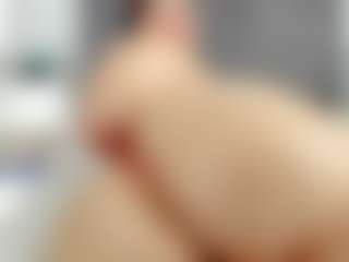 Laurel's Live Sex Cam Show
