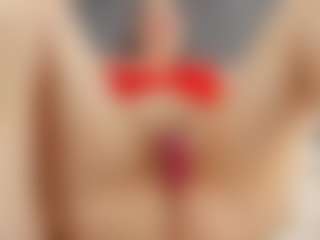 Laurel's Live Sex Cam Show