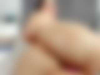 Laurel's Live Sex Cam Show