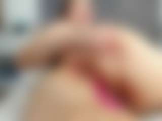 Laurel's Live Sex Cam Show