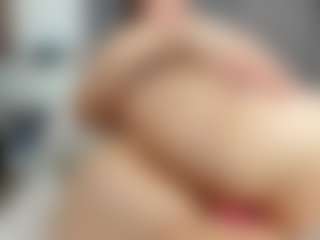 Laurel's Live Sex Cam Show