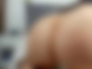 Laurel's Live Sex Cam Show