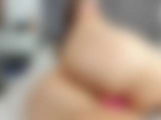 Laurel's Live Sex Cam Show