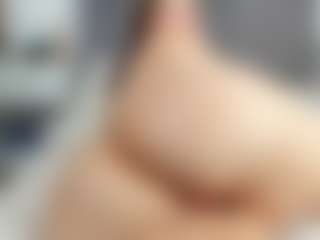 Laurel's Live Sex Cam Show