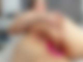 Laurel's Live Sex Cam Show