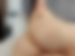 Laurel's Live Sex Cam Show