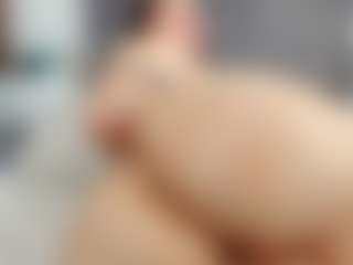 Laurel's Live Sex Cam Show