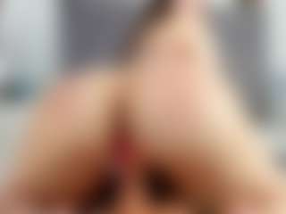 Laurel's Live Sex Cam Show