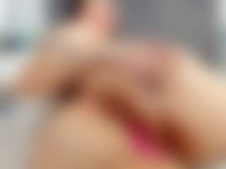 Laurel's Live Sex Cam Show