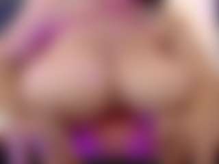 Live cam show with raynastone - Chubby on SinfulBabes