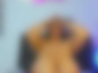 raynastone's Live Sex Cam Show