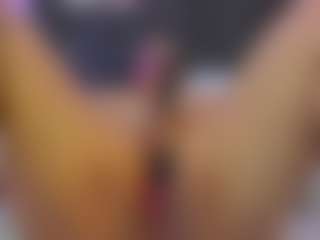 Live cam show with raynastone - Upskirt on CSO-WL