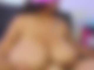raynastone's Live Sex Cam Show