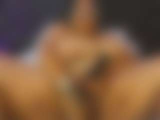 Live cam show with raynastone - Upskirt on Camsoda