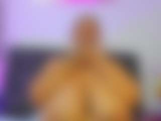 Live cam show with raynastone - Cuckold on Livezox