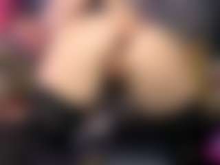 Live cam show with Sarsei - Foot Fetish BBW on SpunkLive