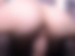 Live cam show with Sarsei - Handjob on CamwithHer