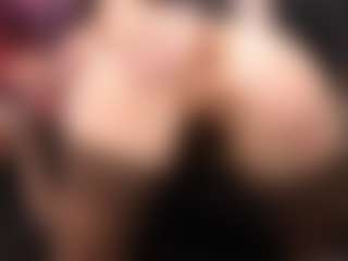 Sarsei MILF webcam performer live streaming