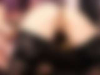 Sarsei MILF webcam performer live streaming