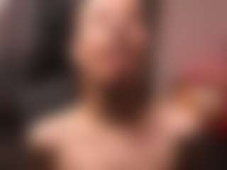 Sarsei MILF webcam performer live streaming