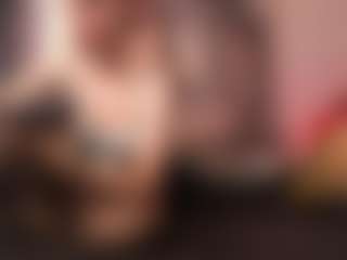 Live cam show with Sarsei - Petite on madthumbs